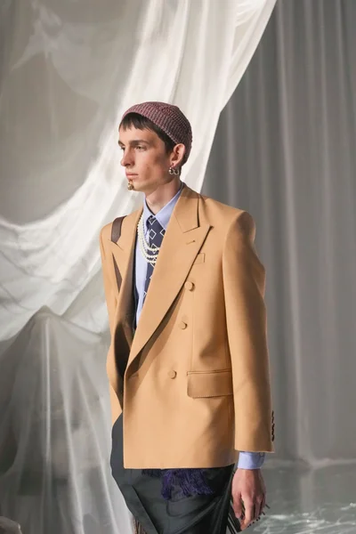 Look 79
